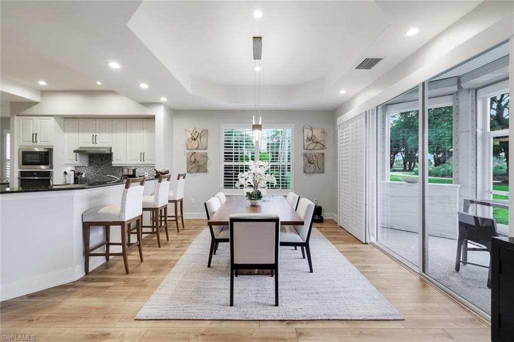 588 Avellino Isles CIR 20101-14