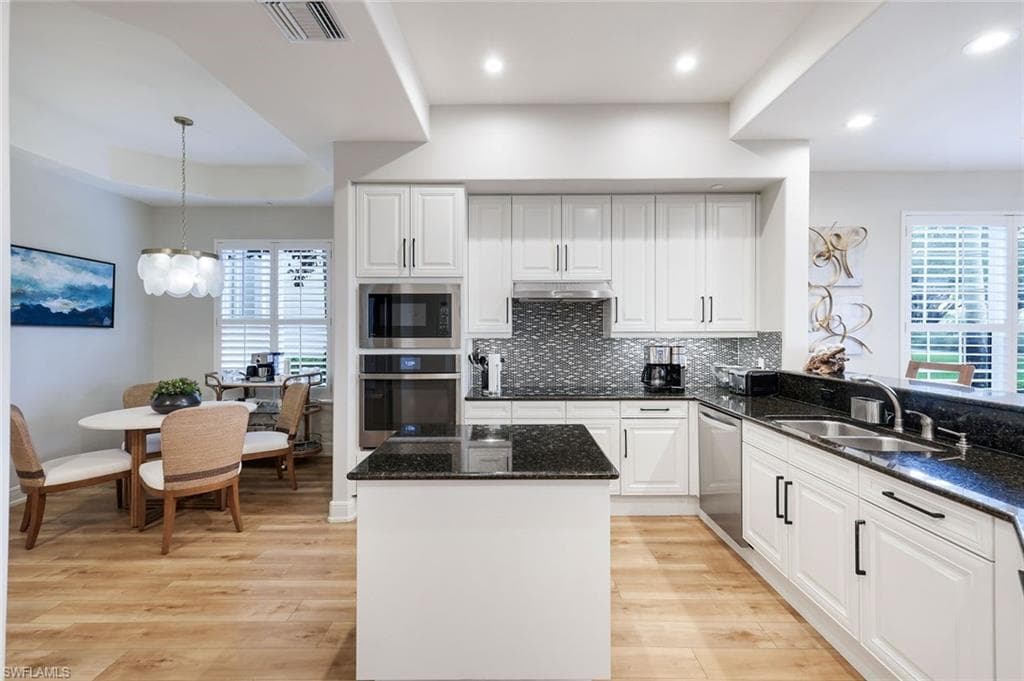 588 Avellino Isles CIR 20101-11