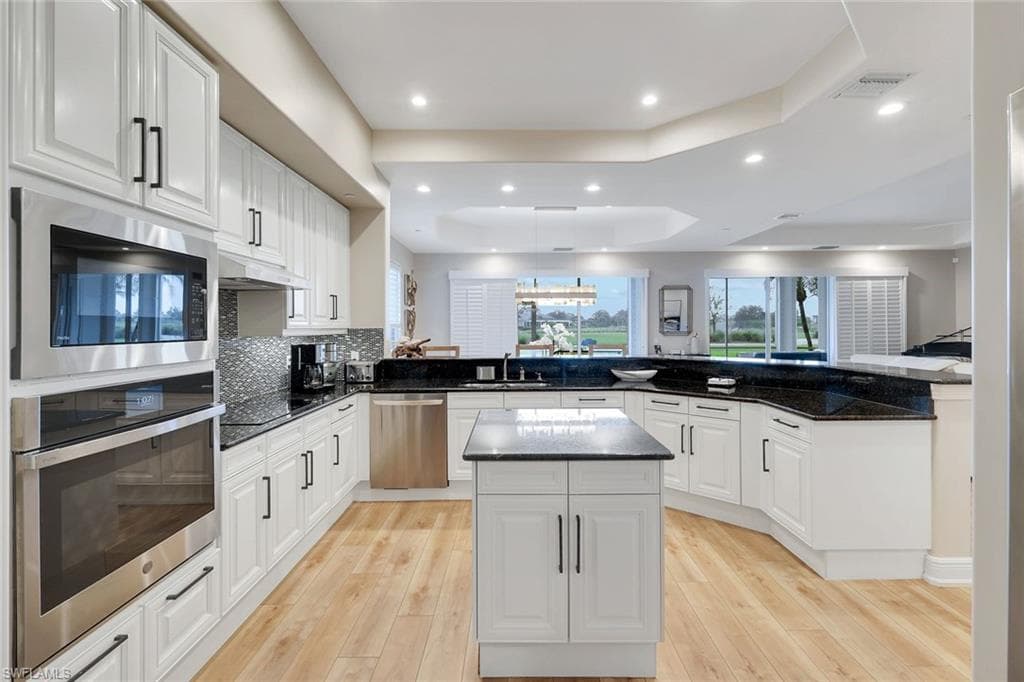 588 Avellino Isles CIR 20101-8