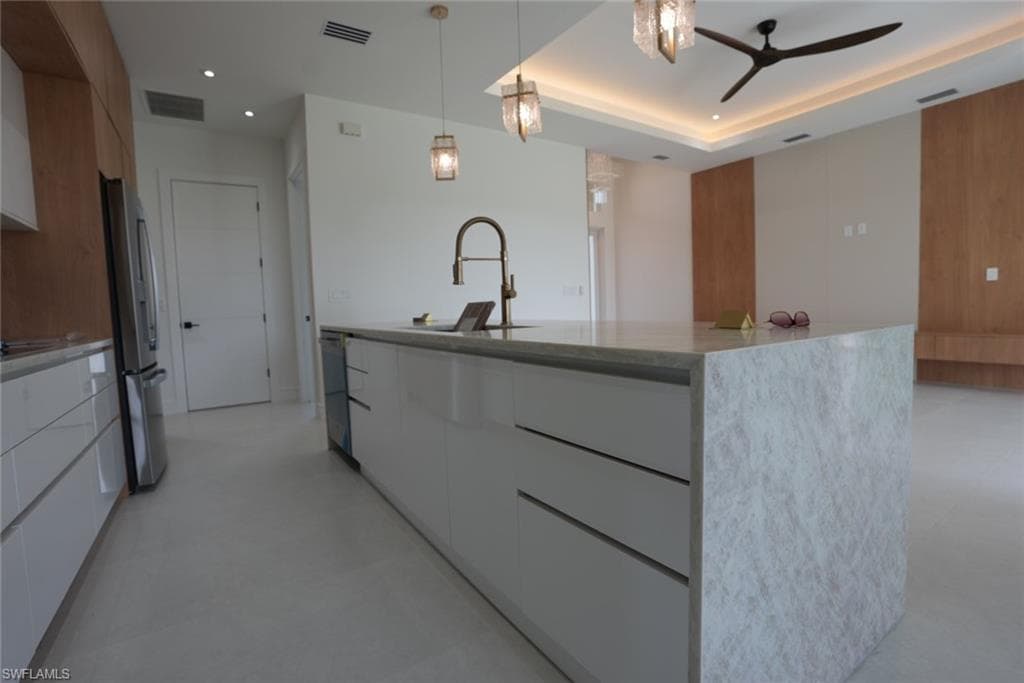 1502 Sara AVE S-40