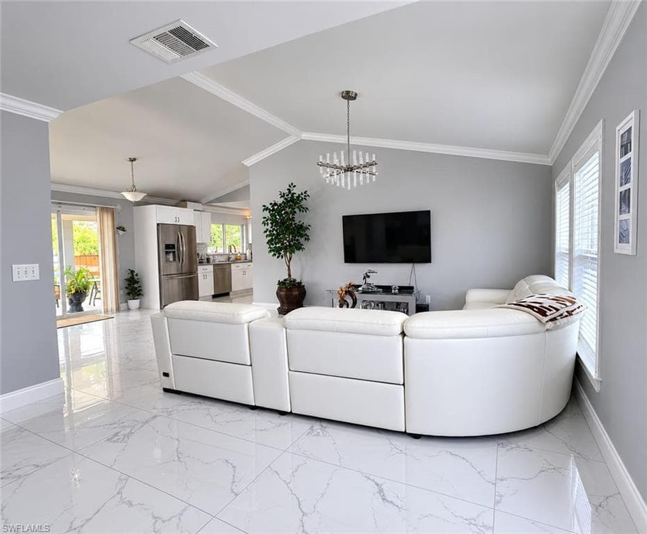 2960 22nd AVE NE-3