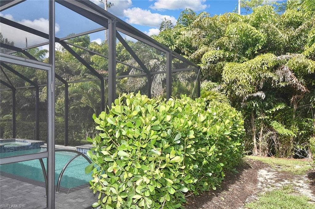 8352 Preserve Point DR-40