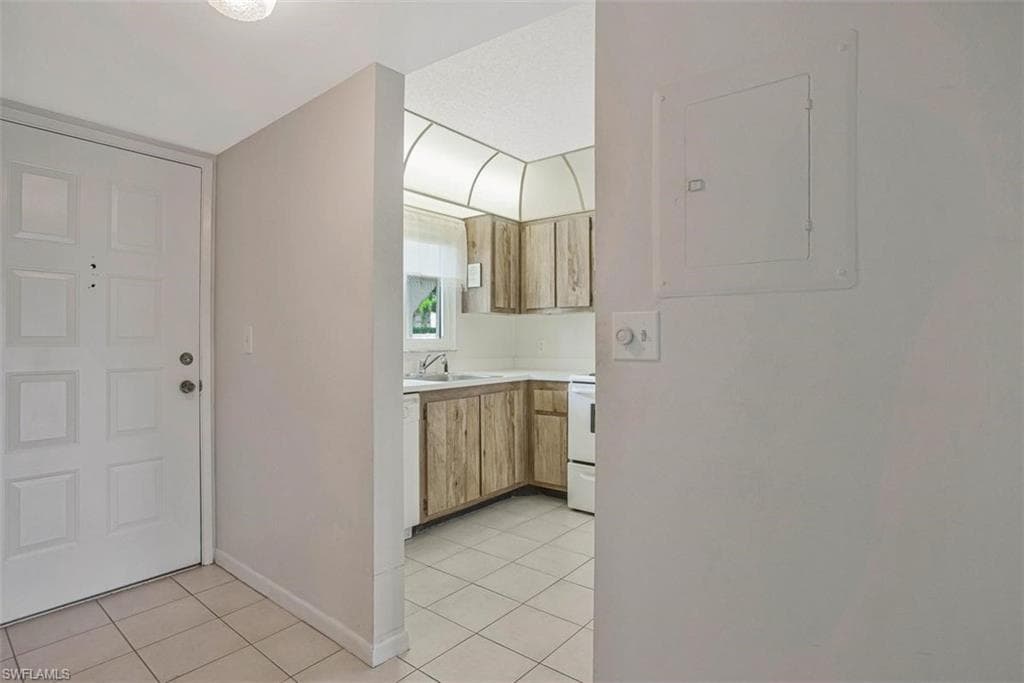 4306 27th CT SW 102-15
