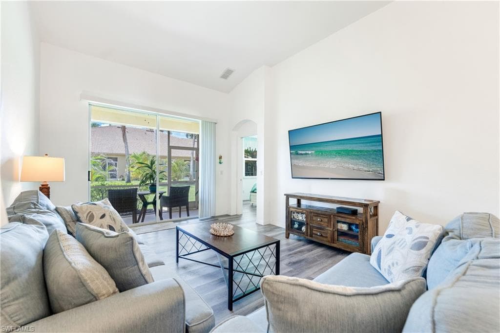 7863 Lake Sawgrass LOOP 5512-1