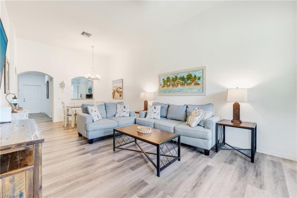 7863 Lake Sawgrass LOOP 5512-9