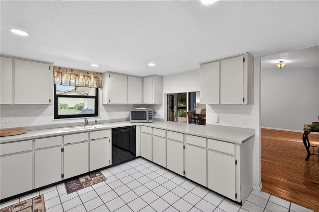 5284 Concord WAY-11