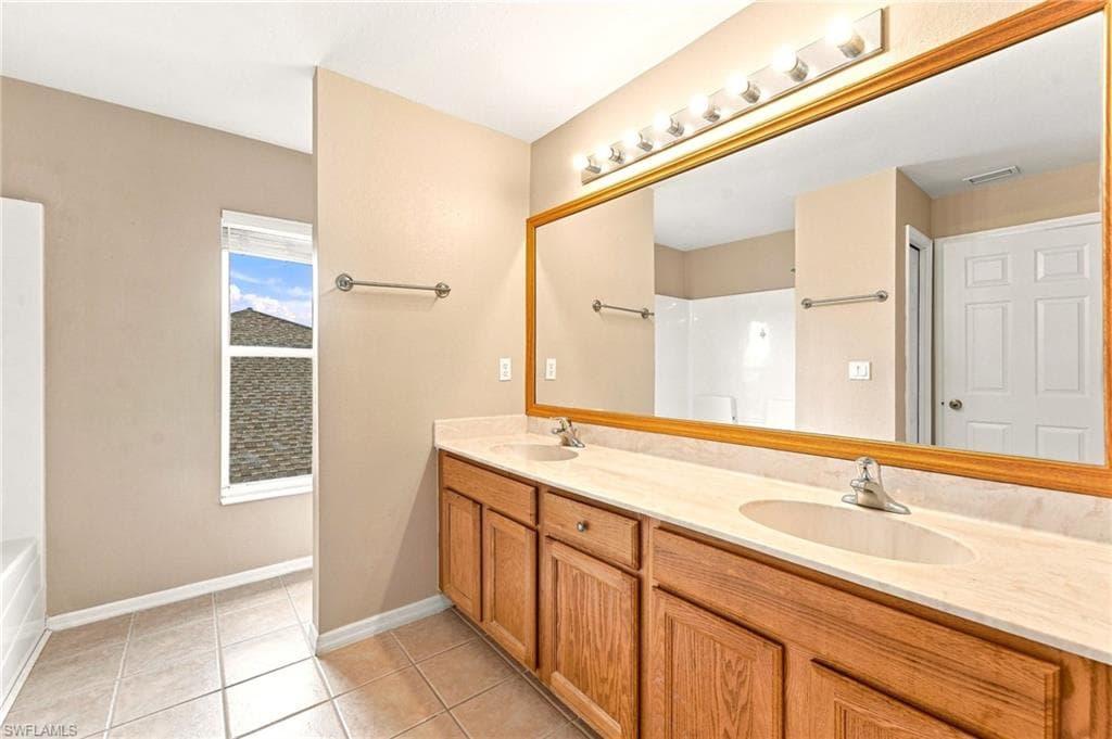 117 Shadow Lakes DR-31