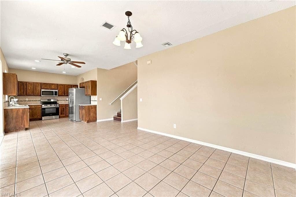 117 Shadow Lakes DR-7