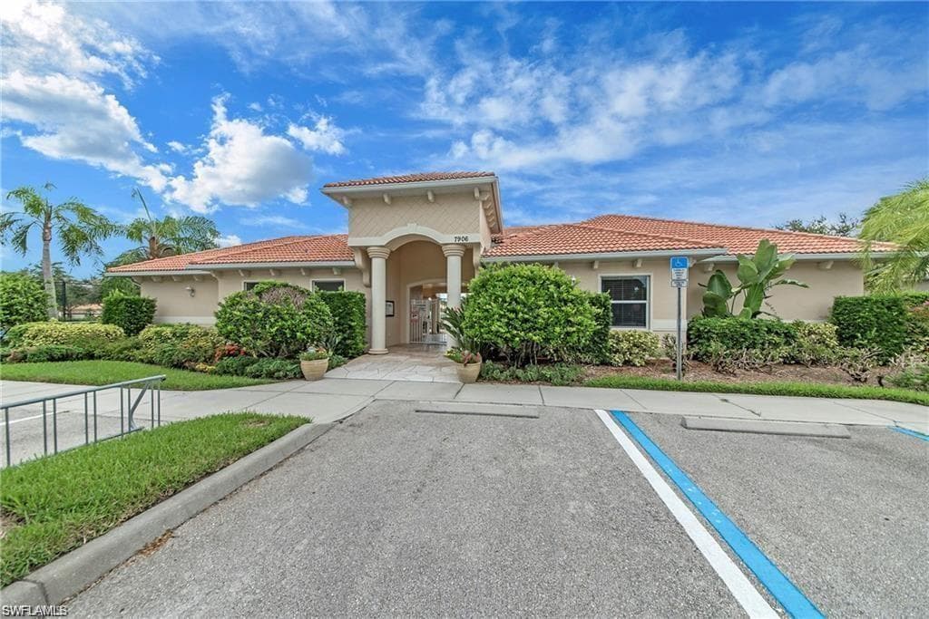 7892 Sanctuary CIR 2-33