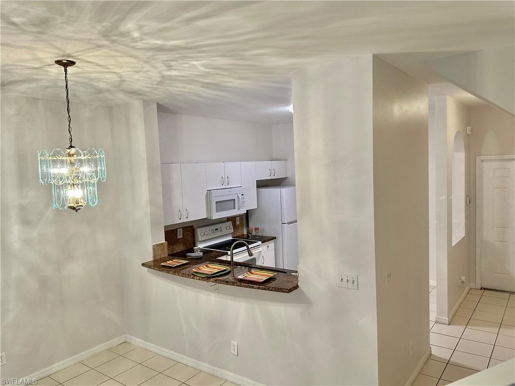3614 Pine Oak CIR 103-9