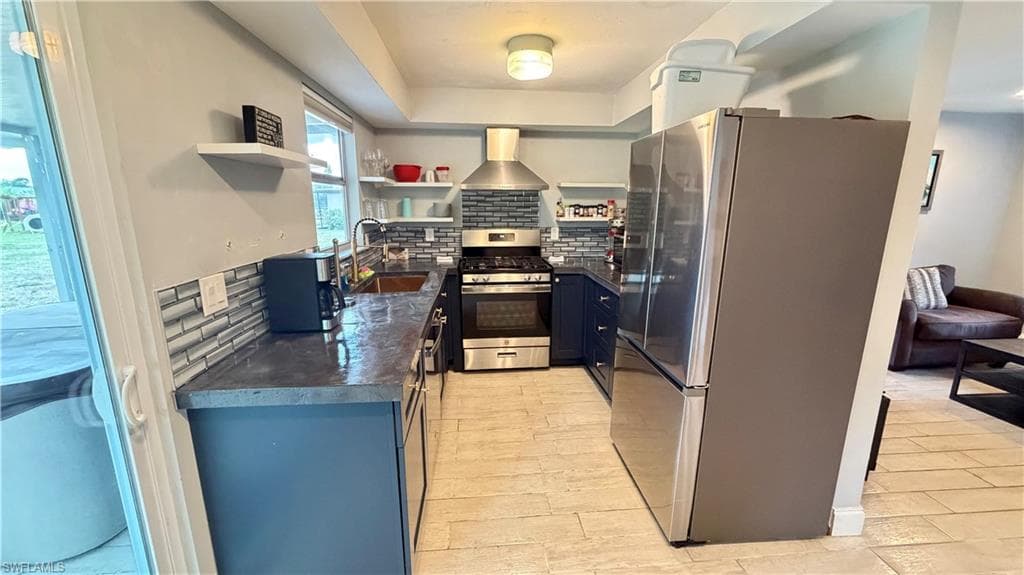 311 Schoolside DR-4