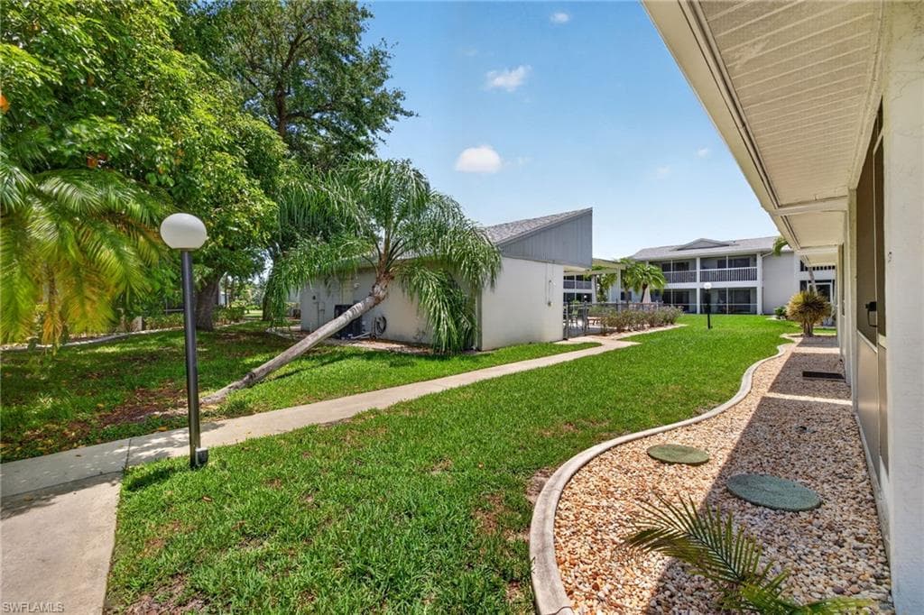 5027 SW 16th PL 101-17
