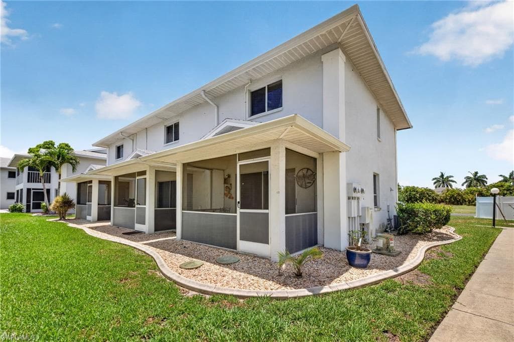 5027 SW 16th PL 101-18