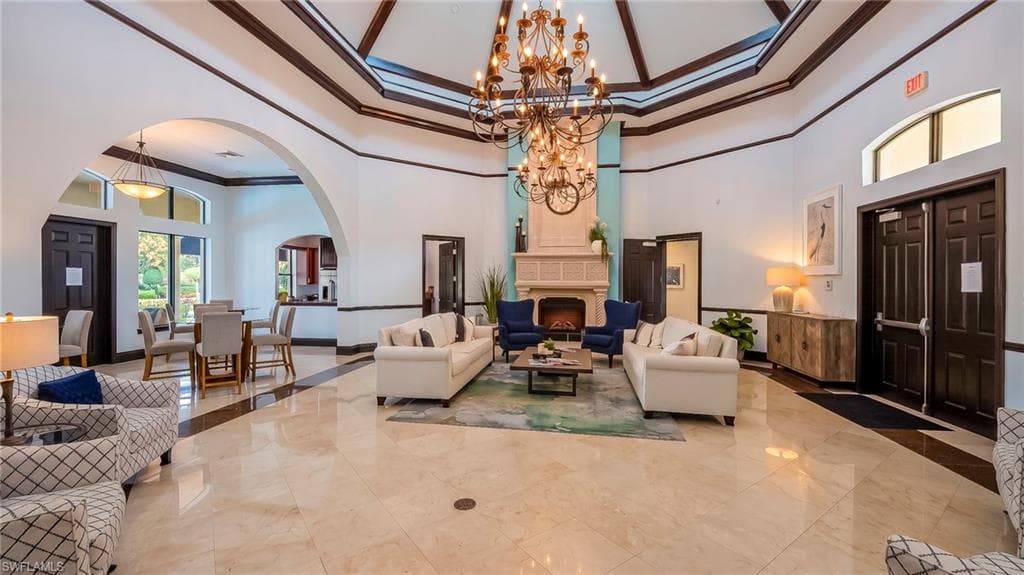 12940 Positano CIR 304-18