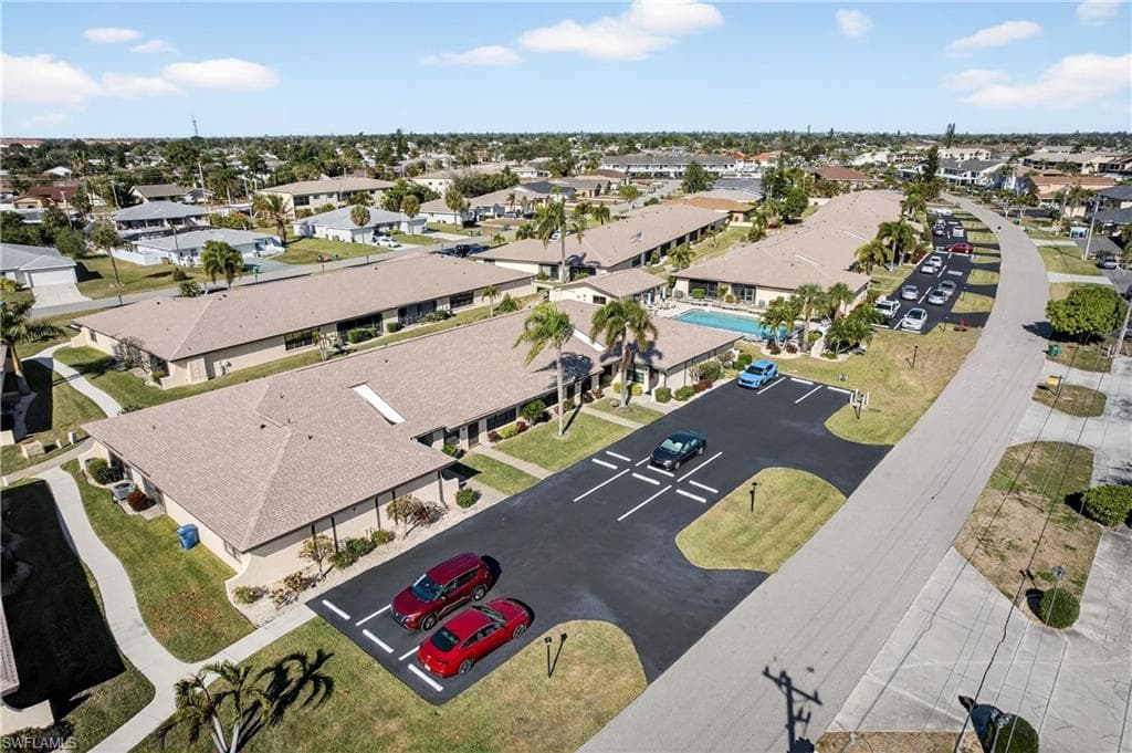 3916 SE 11TH PL 503-1