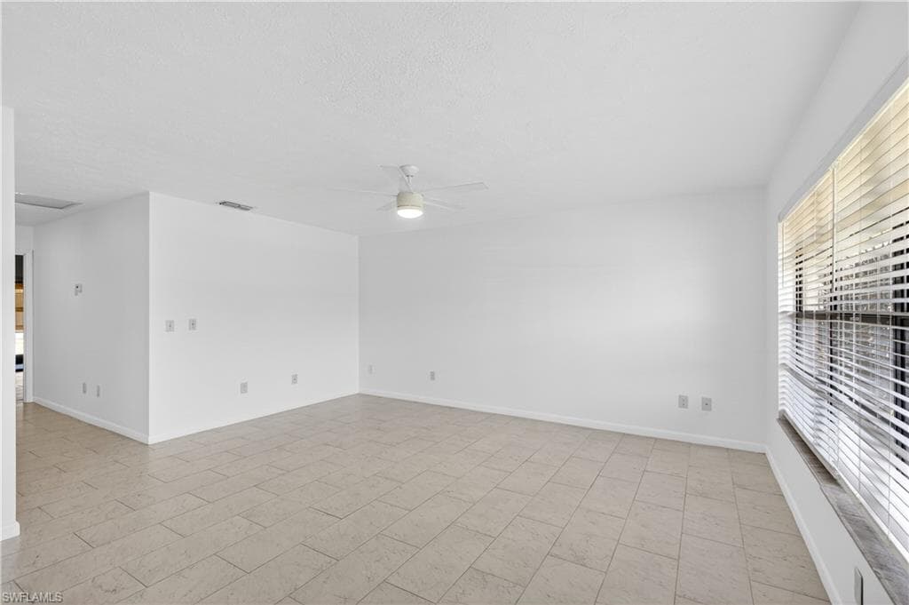 3916 SE 11TH PL 503-4