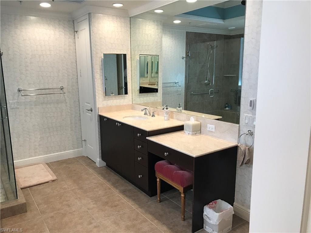 24011 Via Castella DR 2503-15