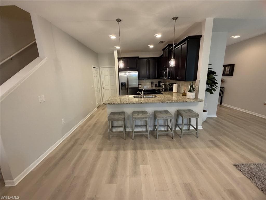 10842 Alvara WAY-13