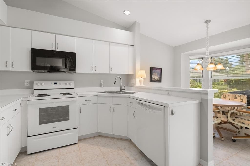 3383 Erick Lake DR 2902-6