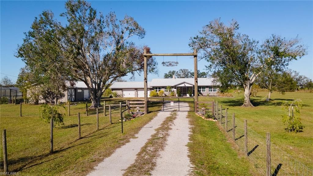 2222 SE McClelland DR-1