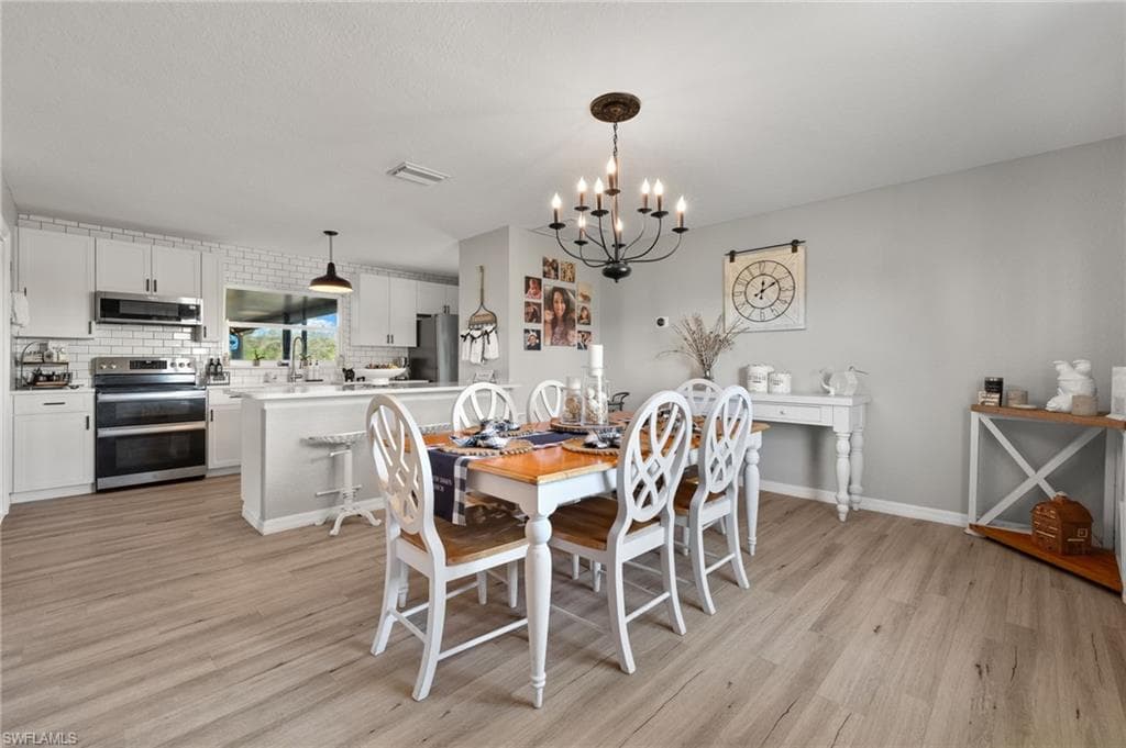 2222 SE McClelland DR-18