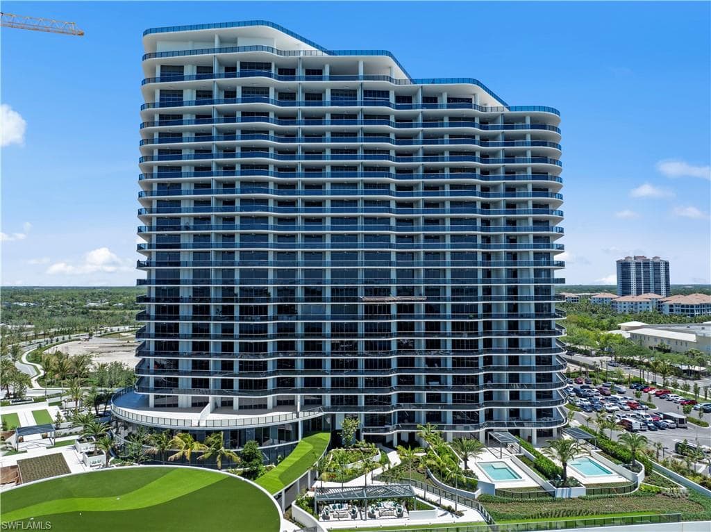 5100 Seagrass BLVD 503-1
