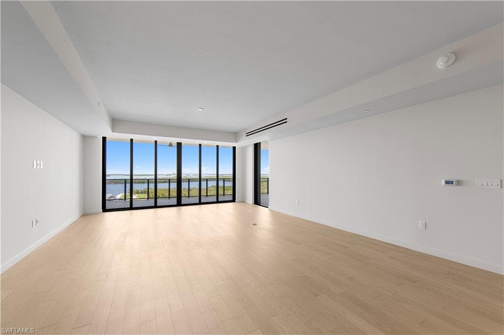 5100 Seagrass BLVD 503-9