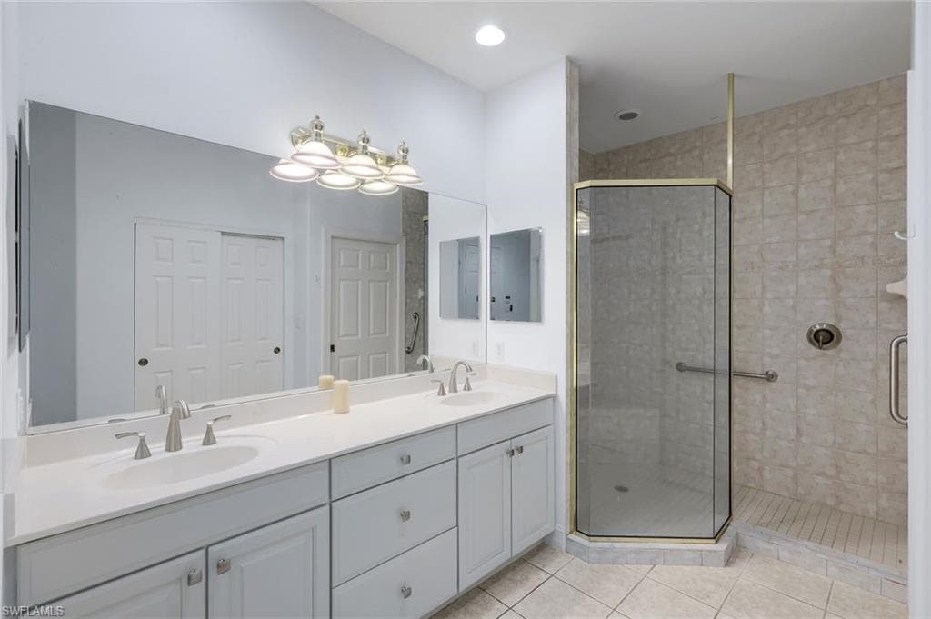 1277 RIALTO WAY 201-16
