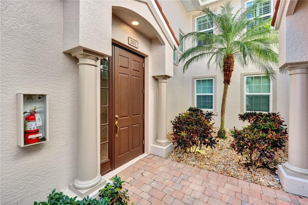1277 RIALTO WAY 201-25