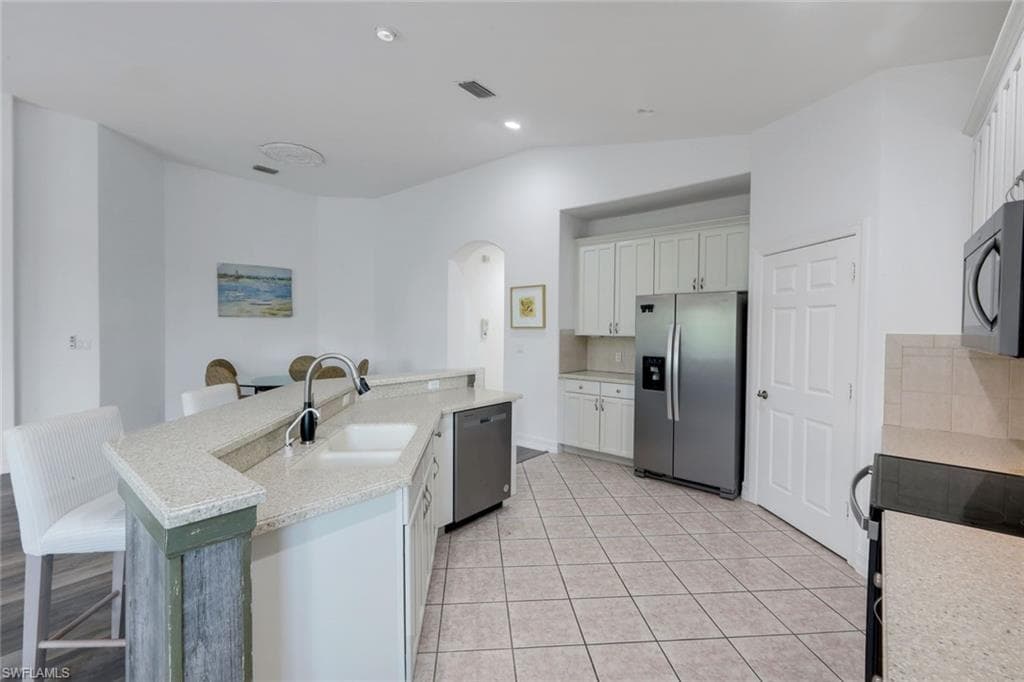 1277 RIALTO WAY 201-9