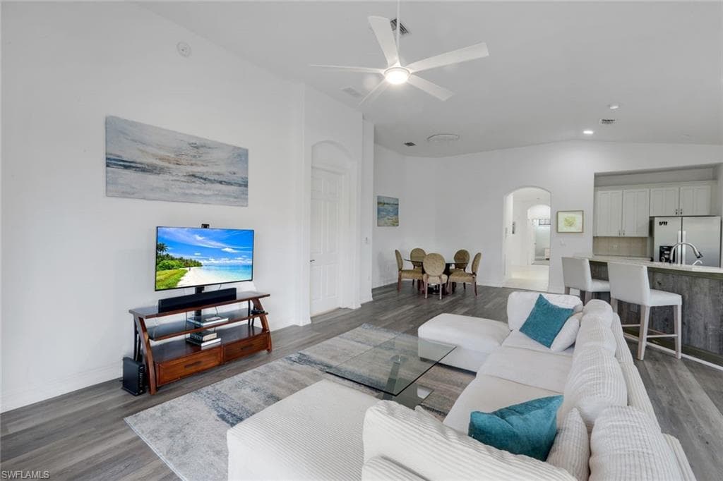 1277 RIALTO WAY 201-3