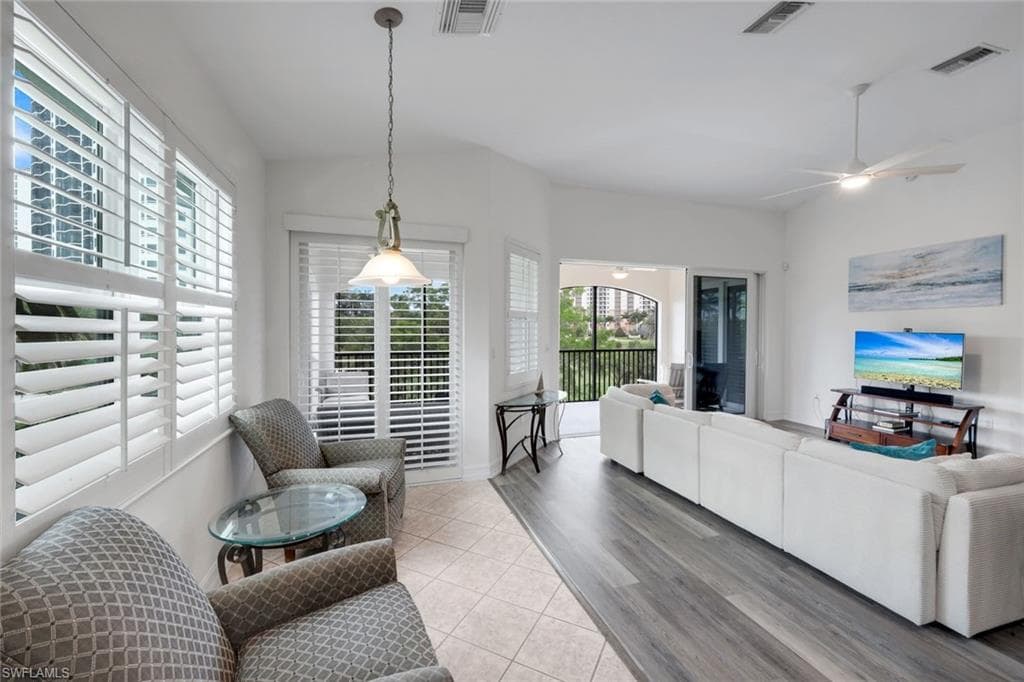 1277 RIALTO WAY 201-7