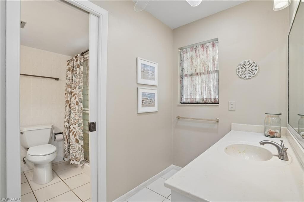 931 Collier CT A201-12