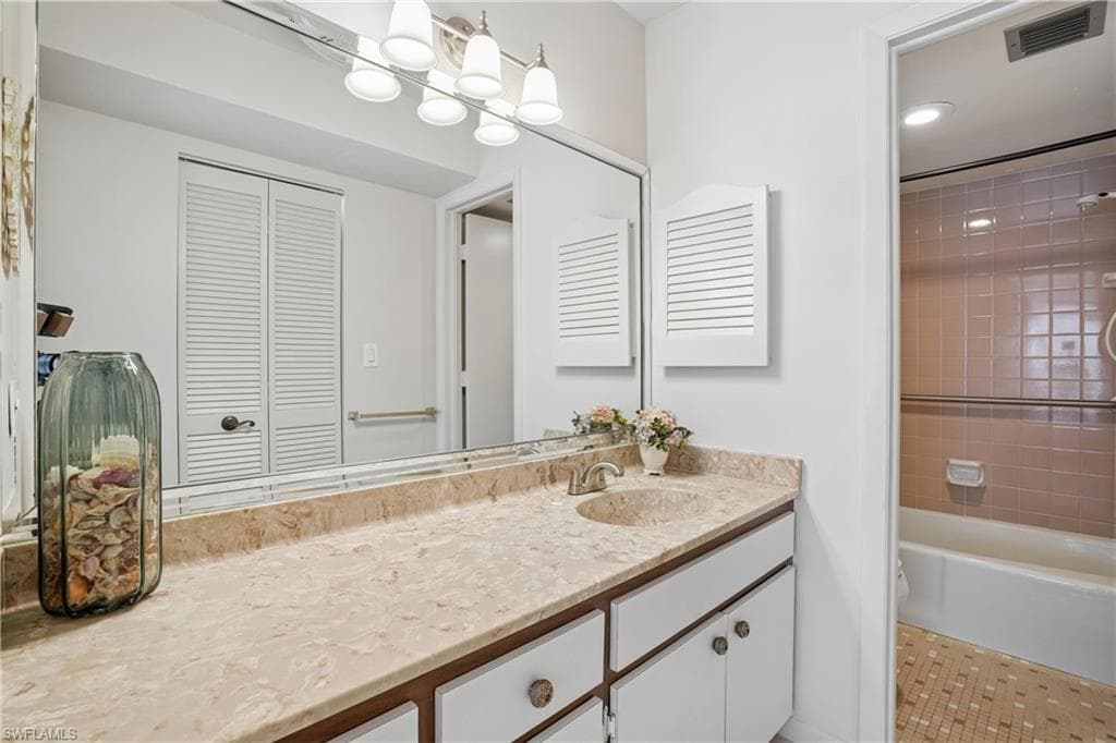 931 Collier CT A201-15