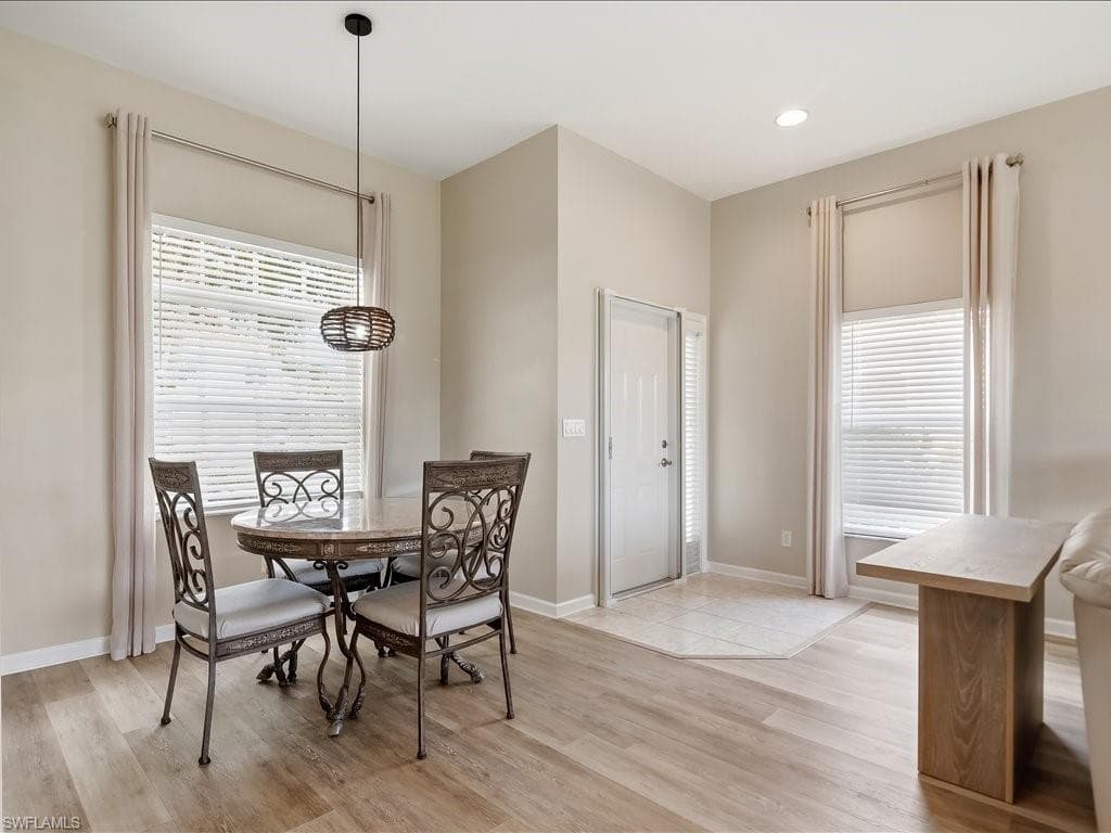 25064 Peacock LN 101-17