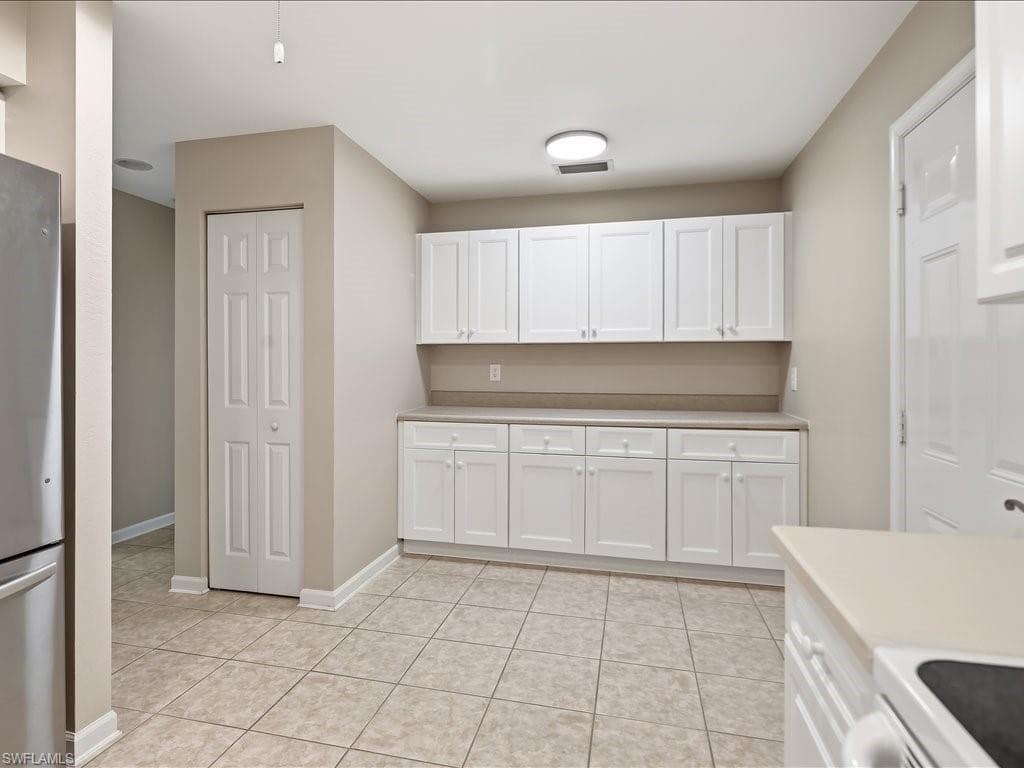 25064 Peacock LN 101-11