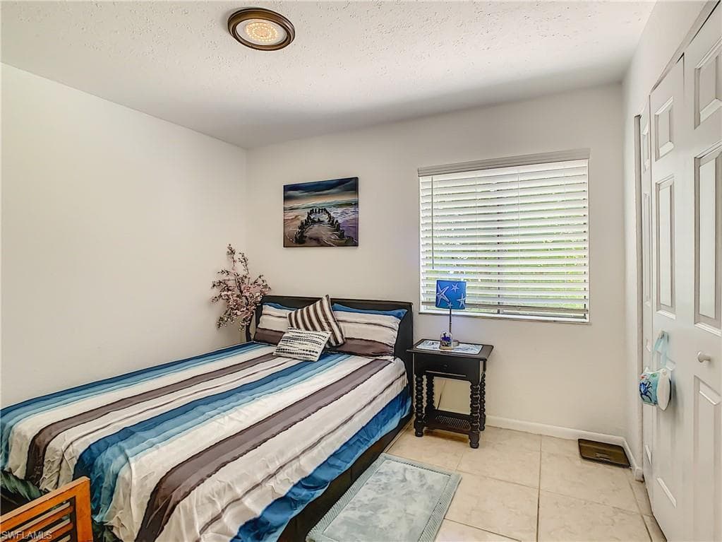 4625 Bayshore DR D8-22