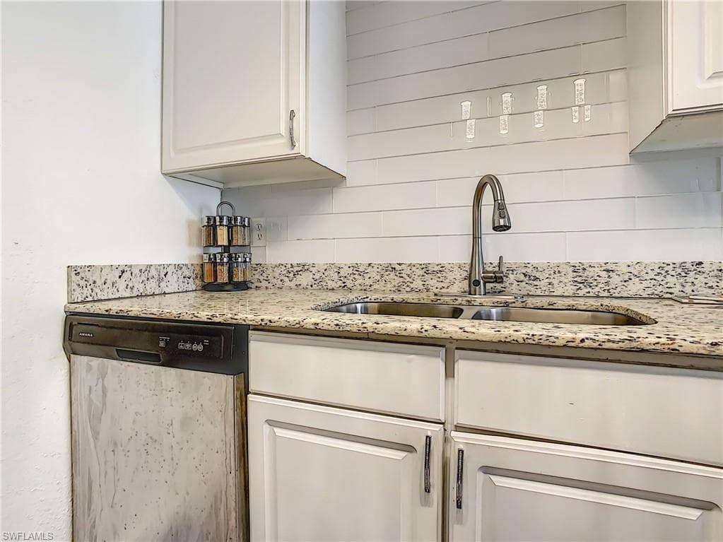 4625 Bayshore DR D8-12