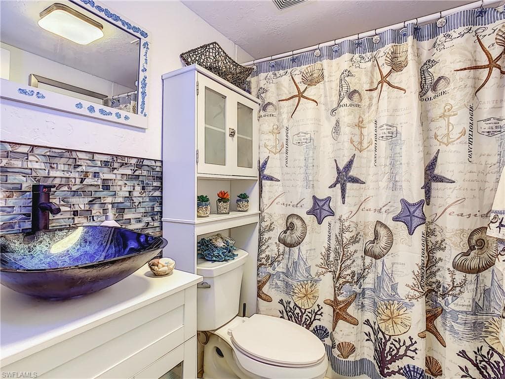 4625 Bayshore DR D8-25