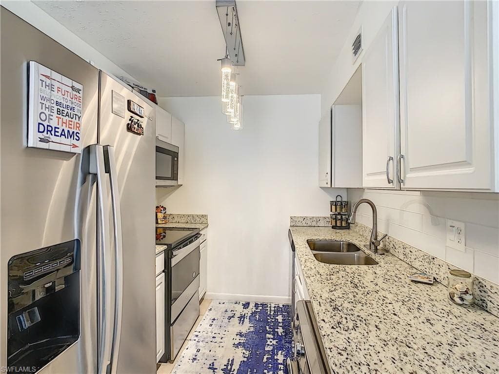 4625 Bayshore DR D8-6