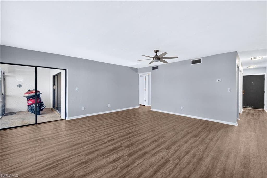4904 Vincennes ST 102-11