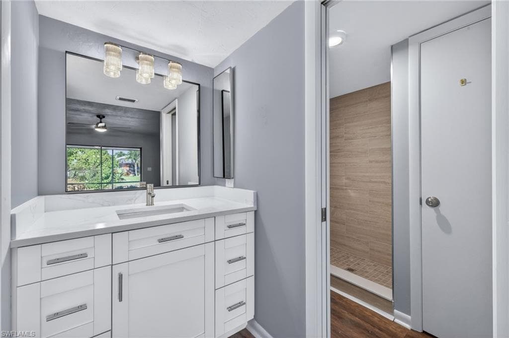 4904 Vincennes ST 102-21