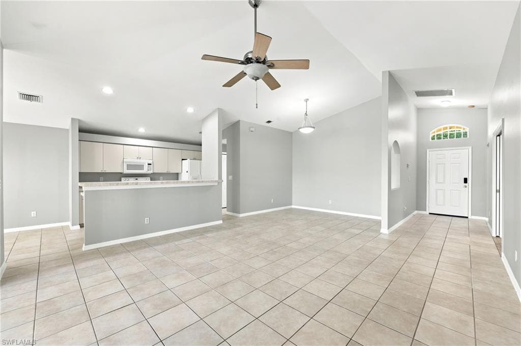 25925 Pebblecreek DR-6