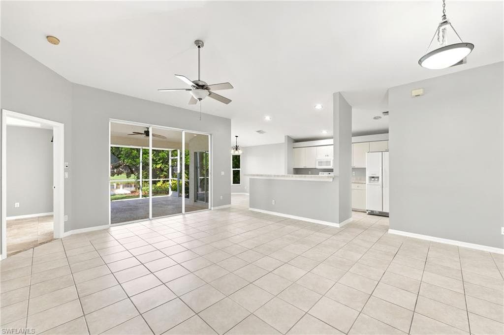 25925 Pebblecreek DR-15