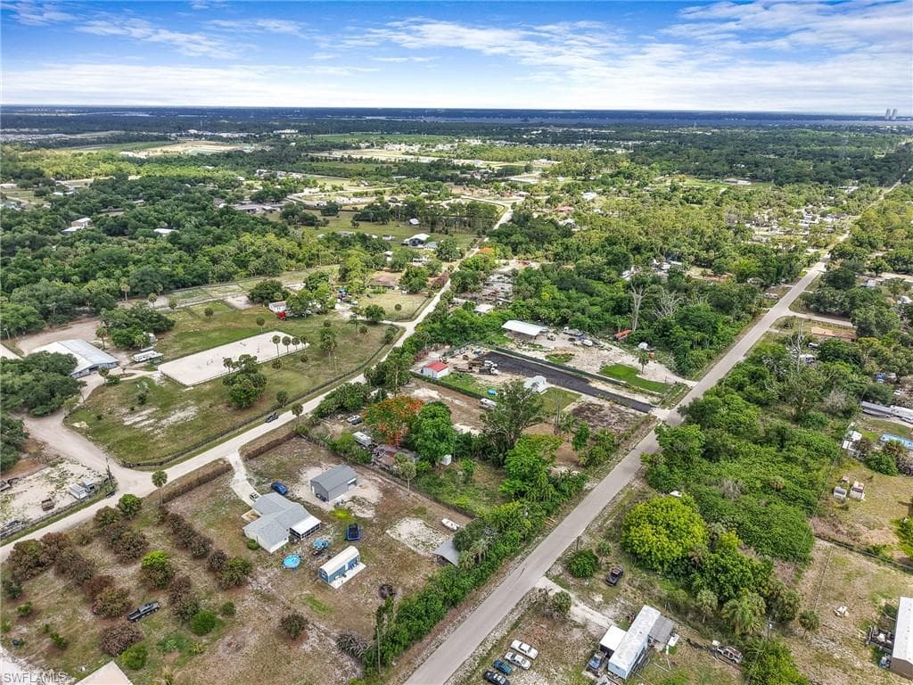 17761 Shelby LN-6
