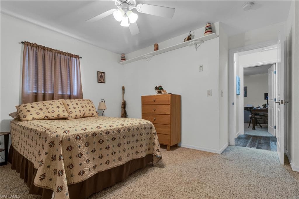 1385 Pine AVE-14