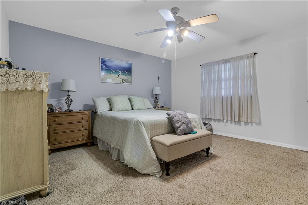 1385 Pine AVE-10