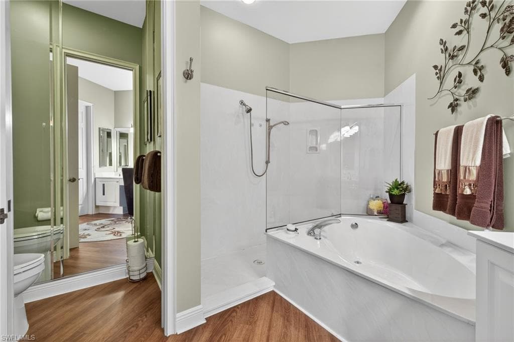 15117 Ports Of Iona DR-17