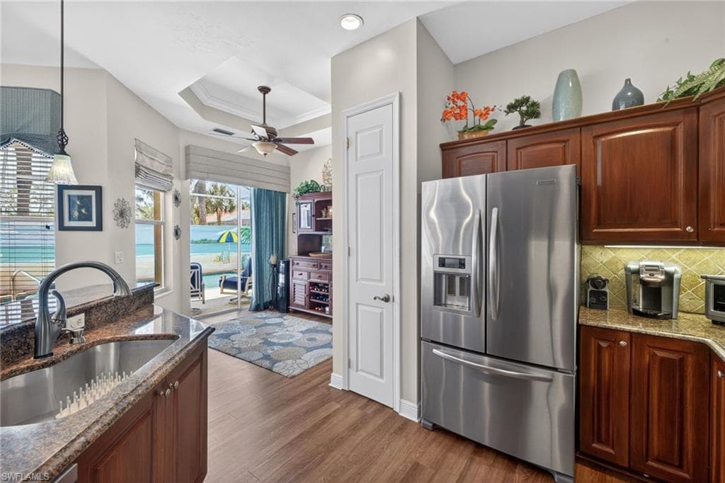 15117 Ports Of Iona DR-7