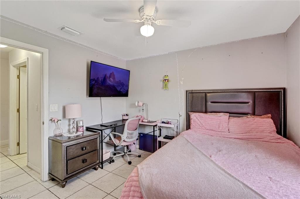 18330 Beauty Berry CT-12